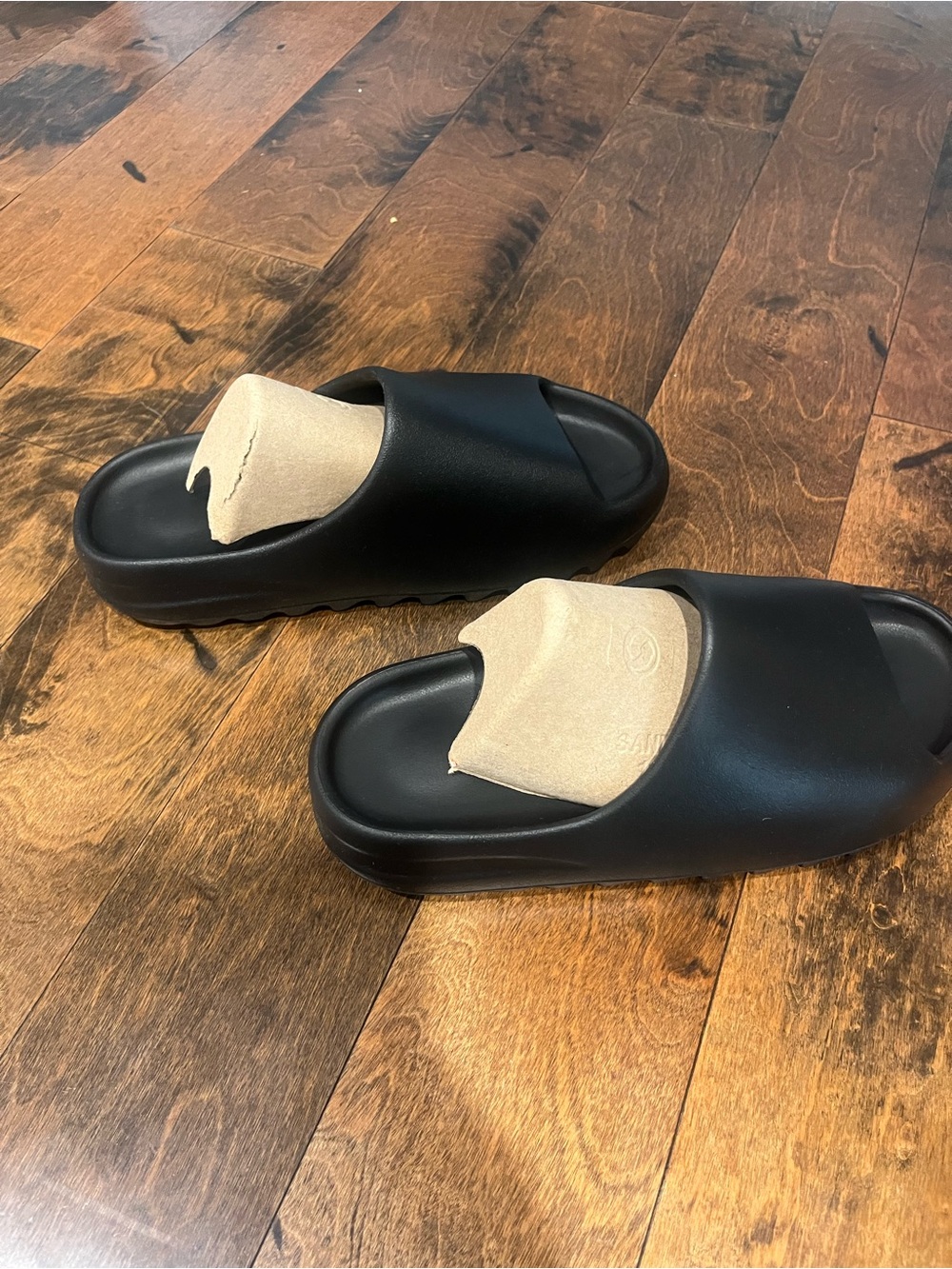 YZY YS-01 Black Slide Sandals - NWT - Picture 3 of 4